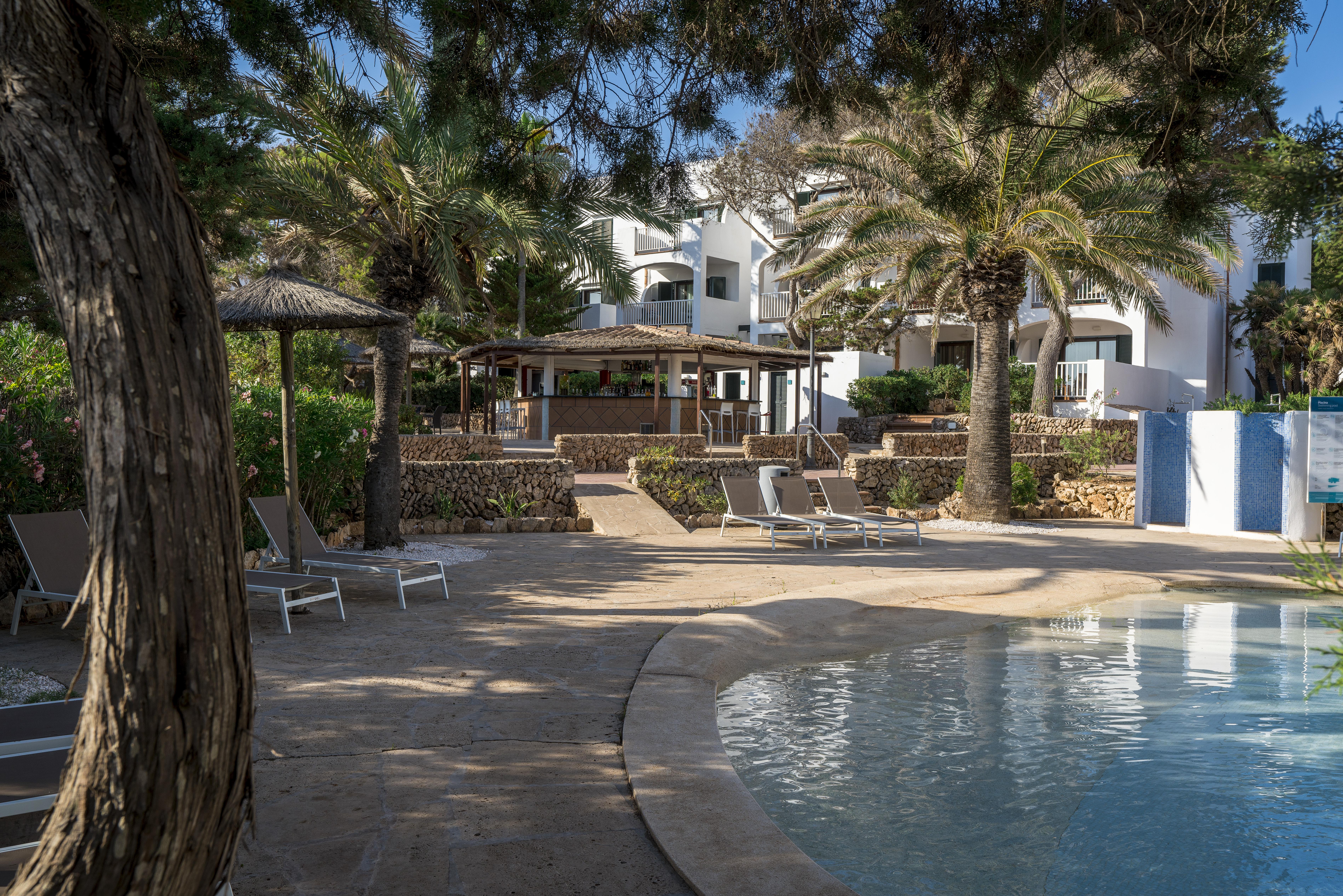 Alua Suites Las Rocas Cala D´Or 外观 照片