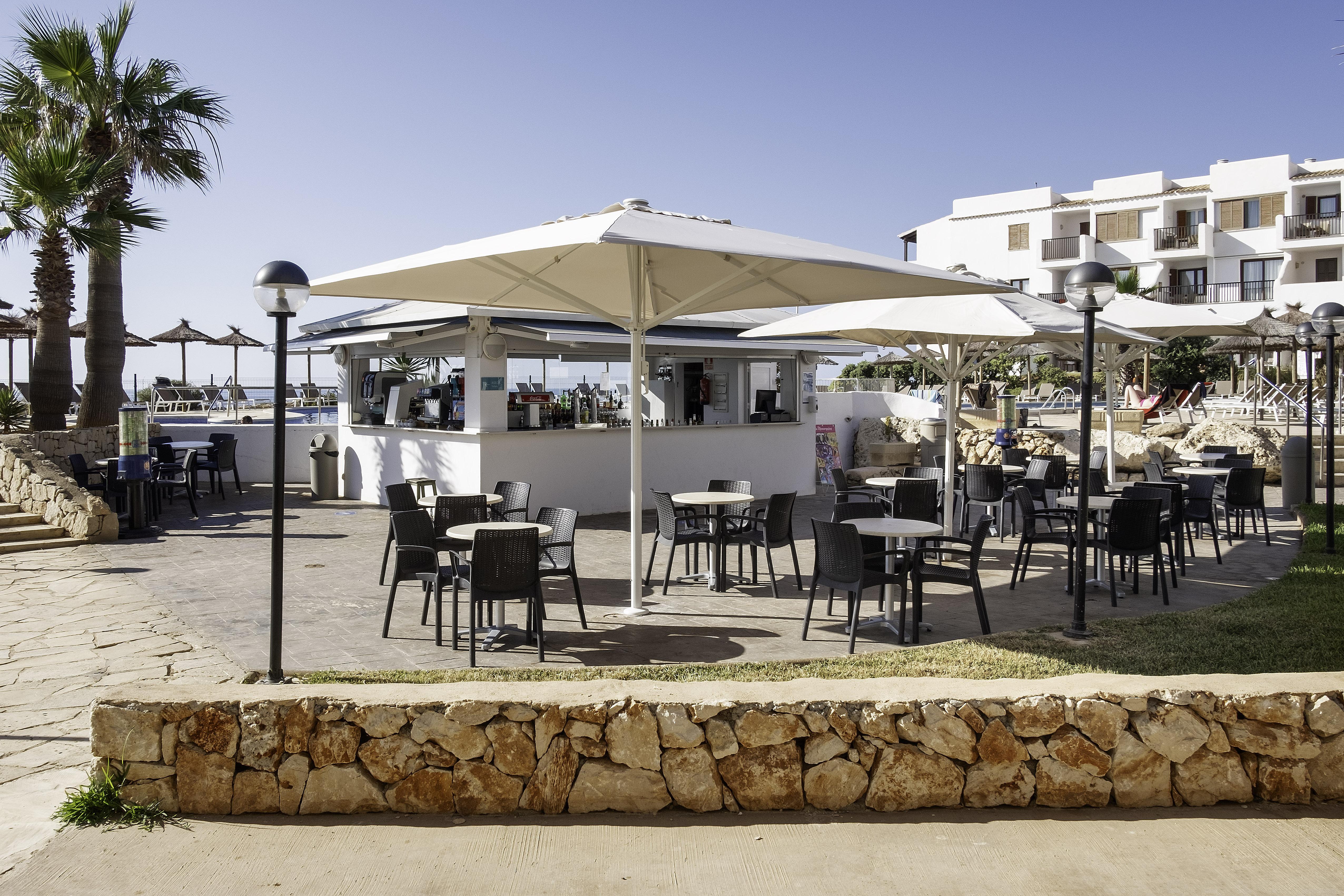 Alua Suites Las Rocas Cala D´Or 外观 照片