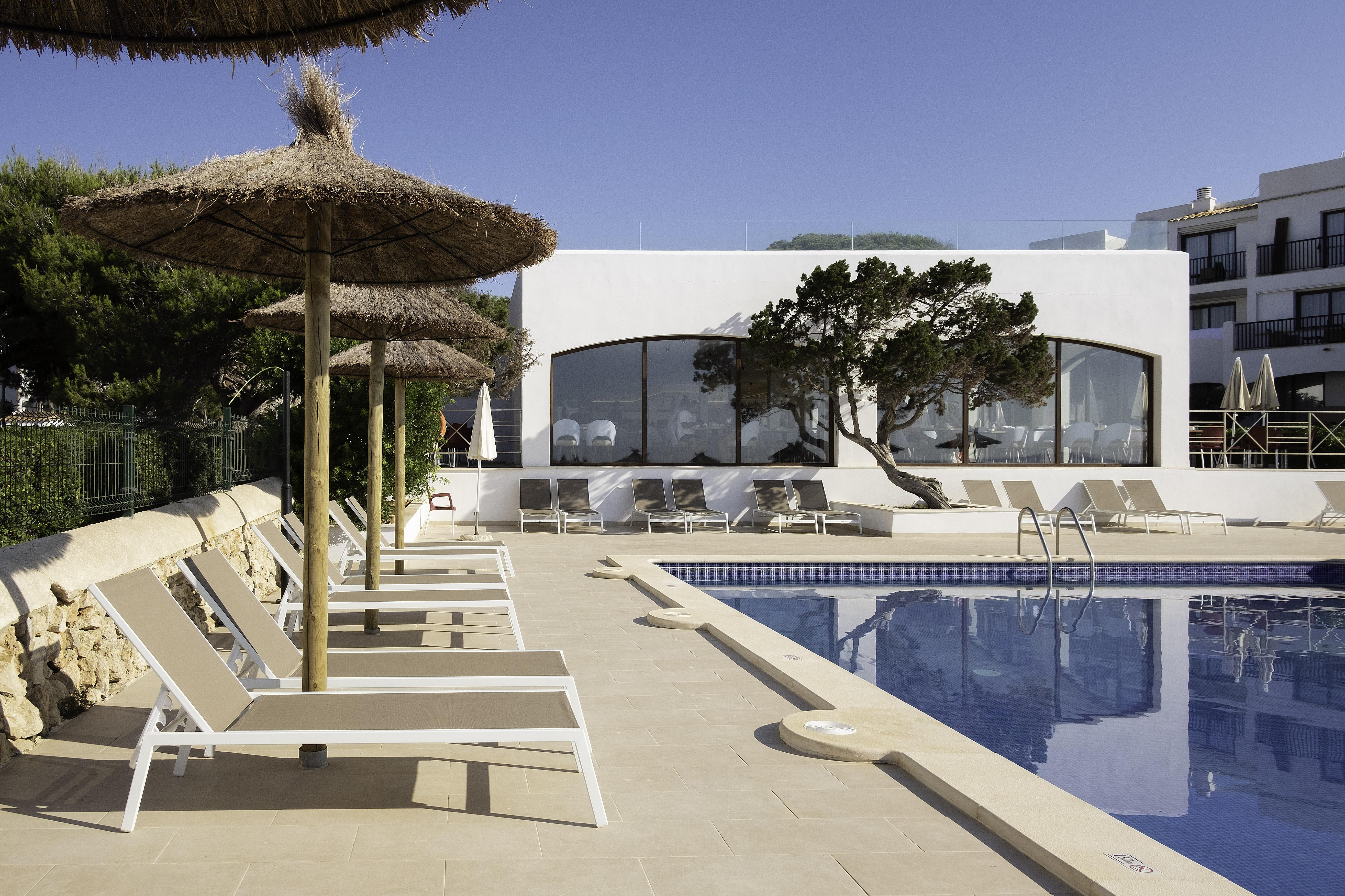 Alua Suites Las Rocas Cala D´Or 外观 照片