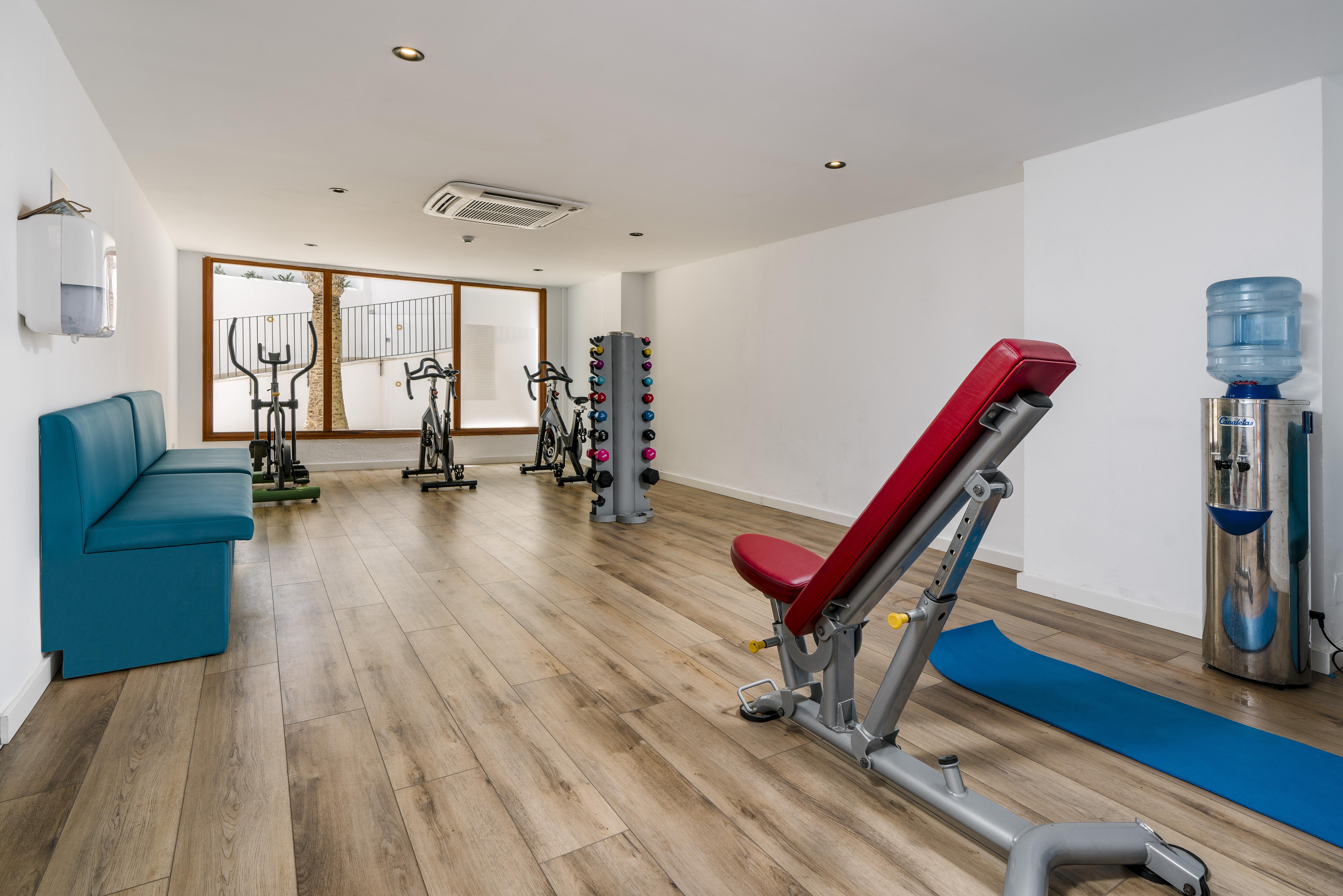 Alua Suites Las Rocas Cala D´Or 外观 照片