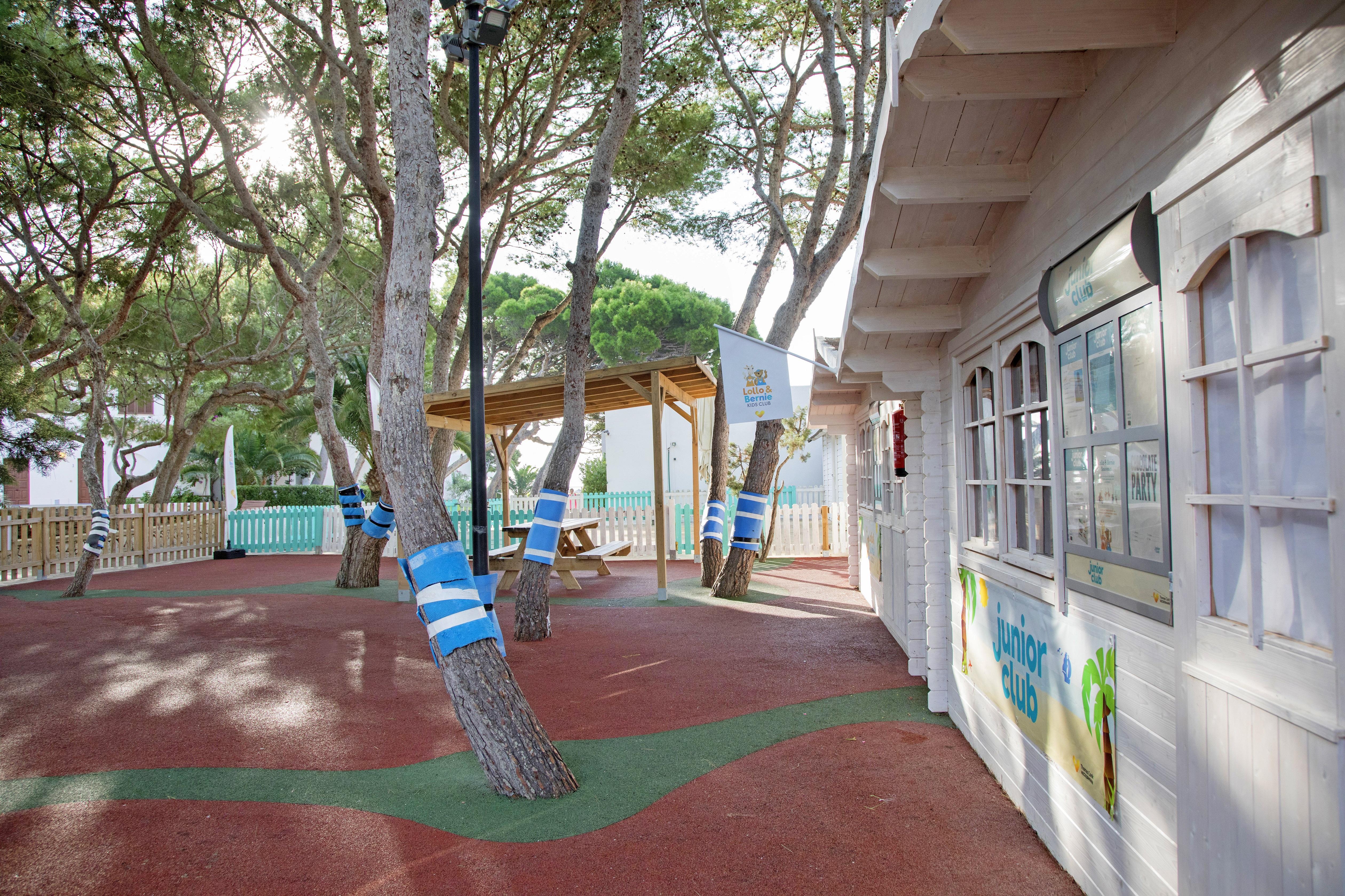 Alua Suites Las Rocas Cala D´Or 外观 照片
