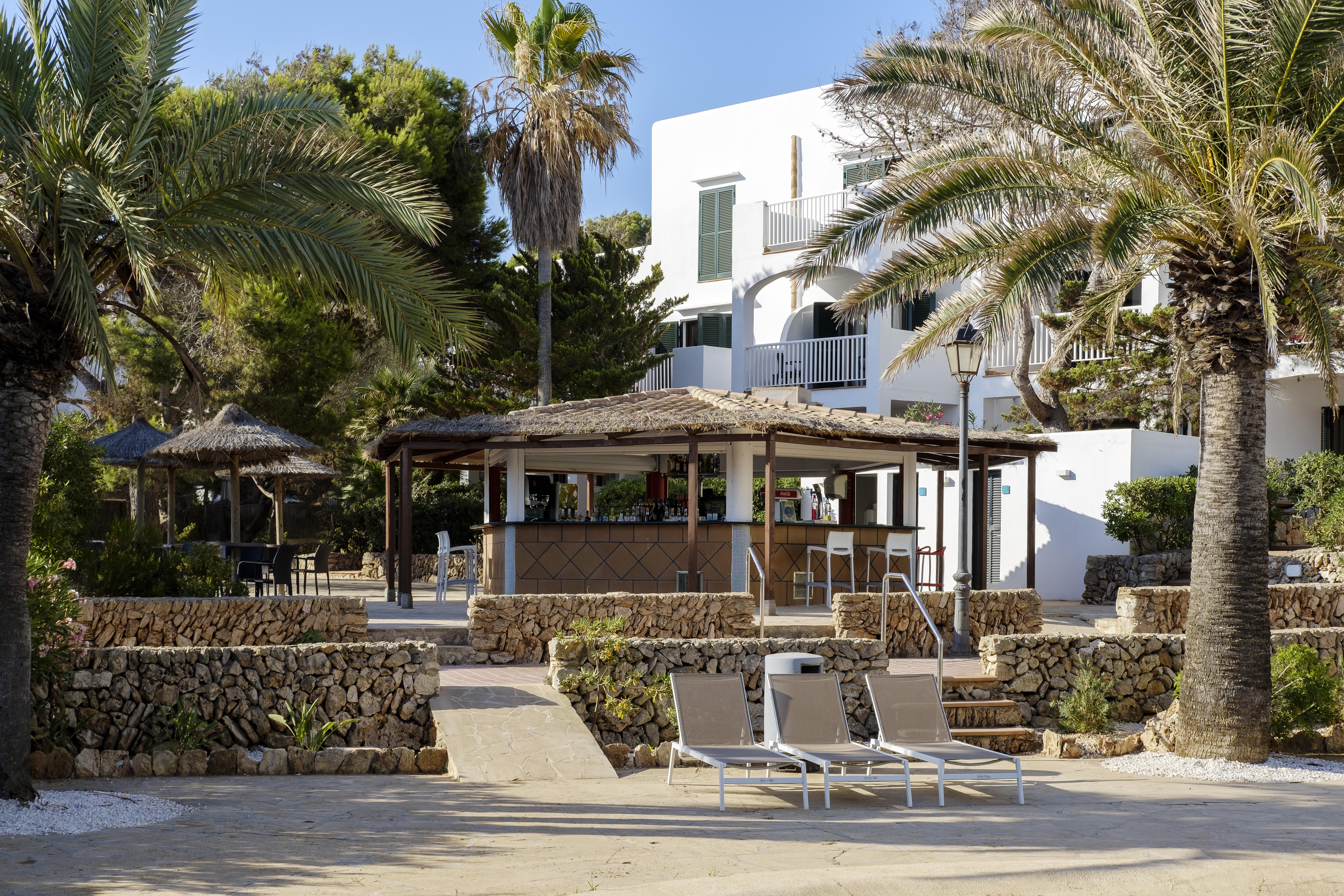 Alua Suites Las Rocas Cala D´Or 外观 照片