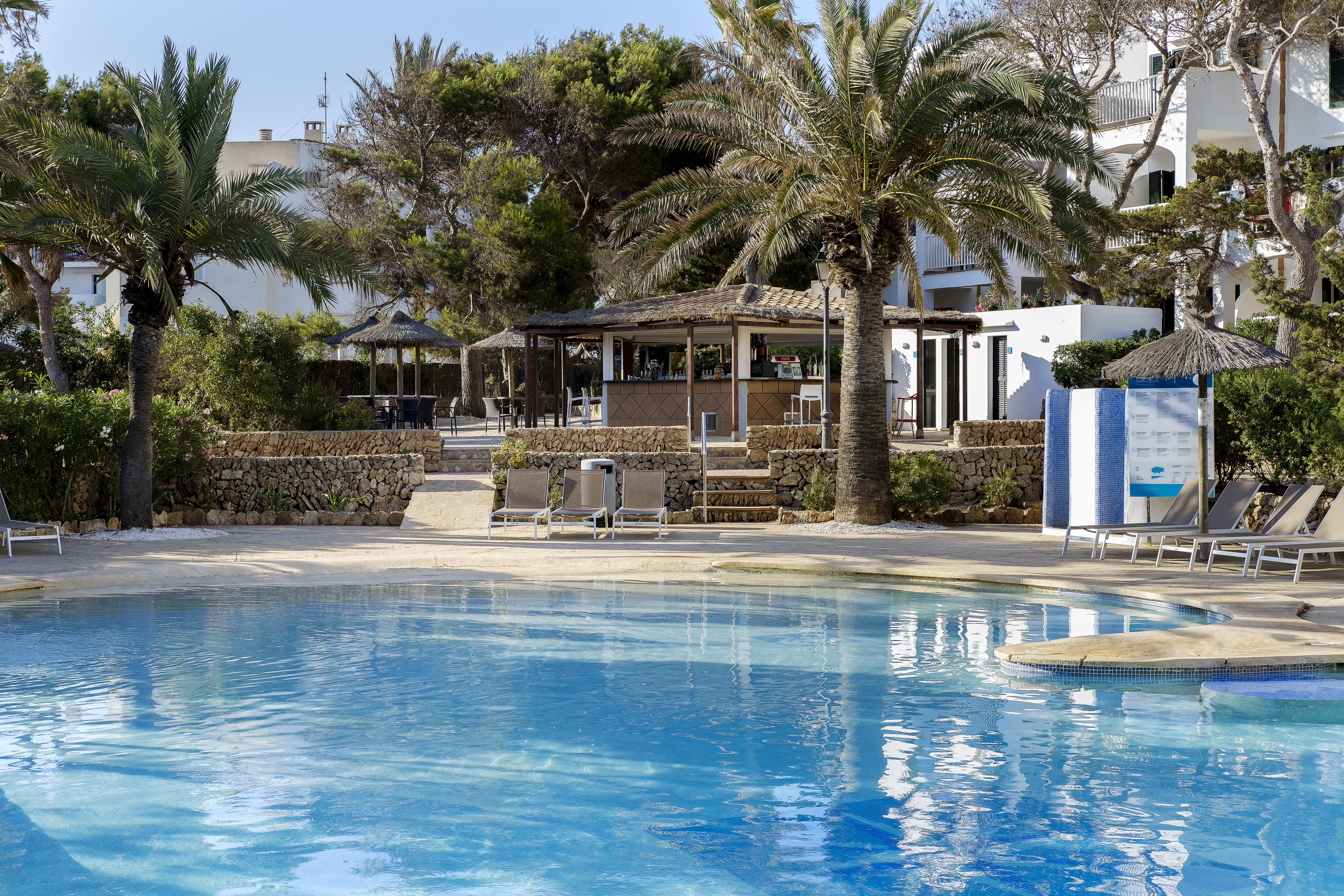 Alua Suites Las Rocas Cala D´Or 外观 照片