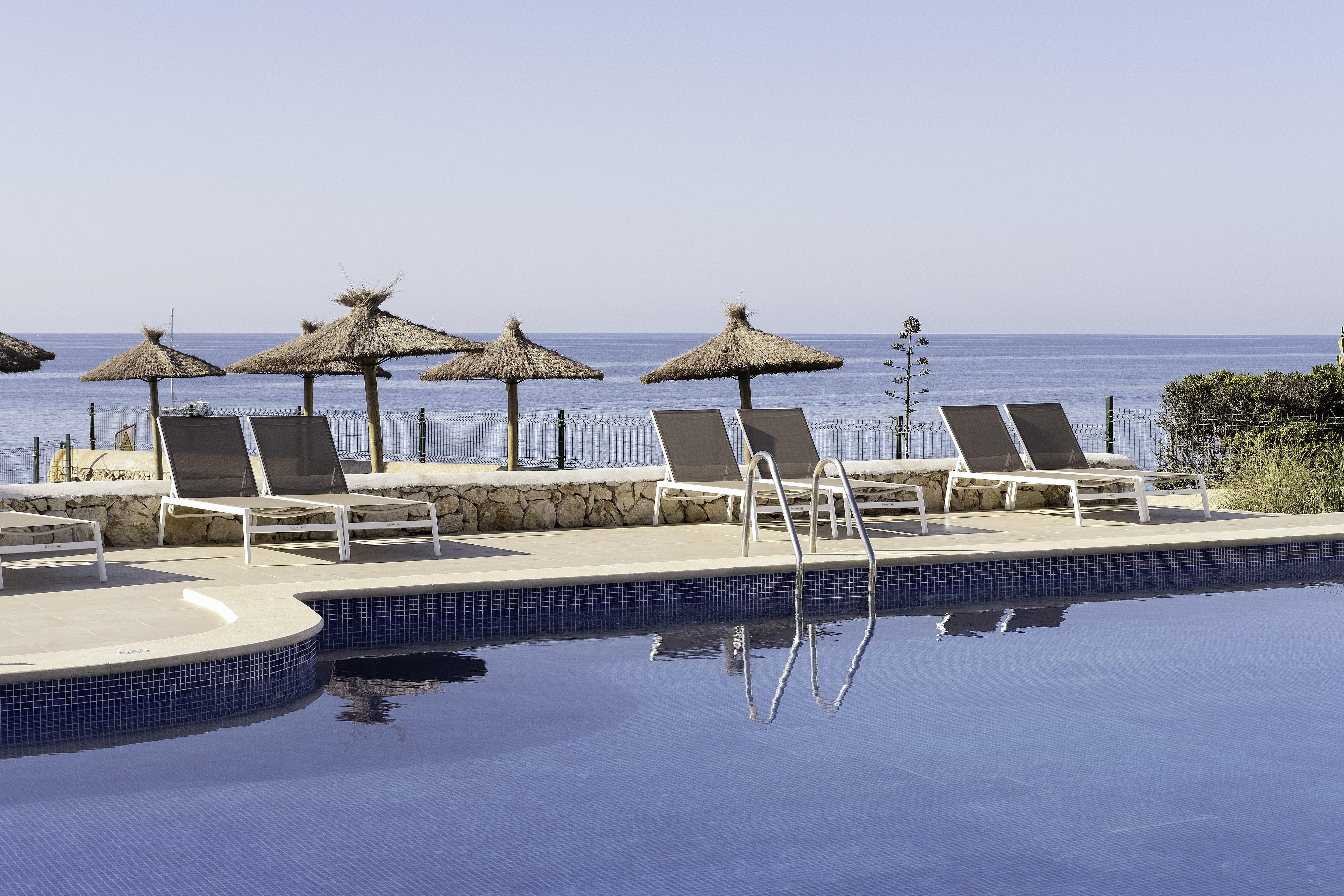 Alua Suites Las Rocas Cala D´Or 外观 照片