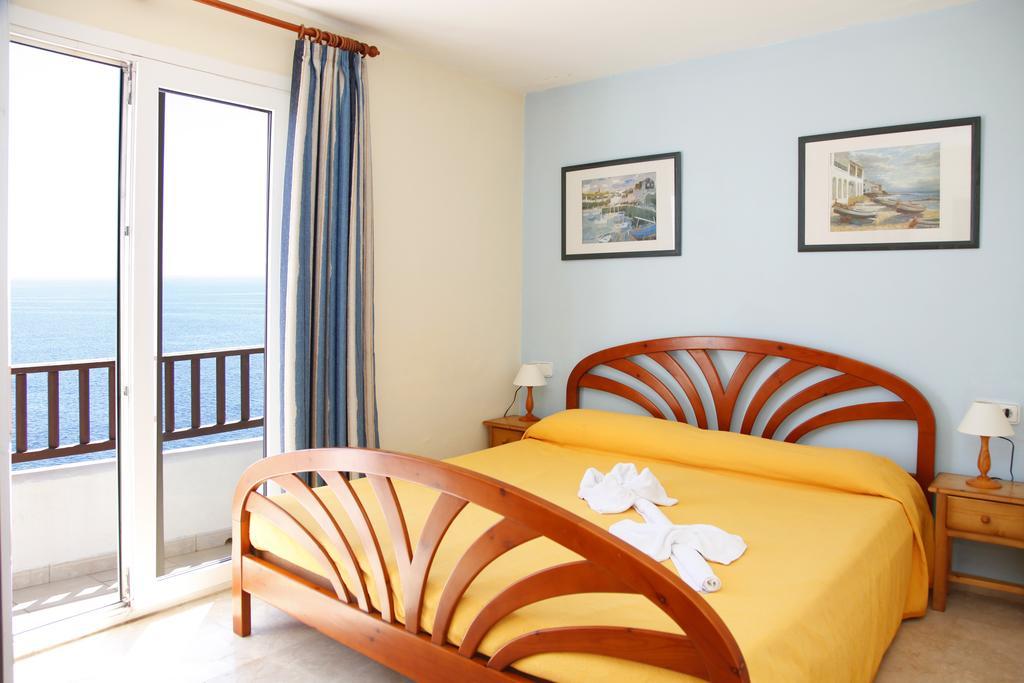 Alua Suites Las Rocas Cala D´Or 外观 照片