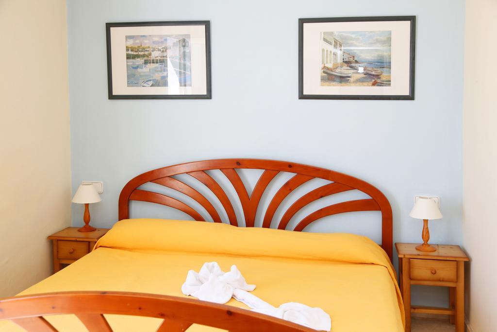 Alua Suites Las Rocas Cala D´Or 外观 照片